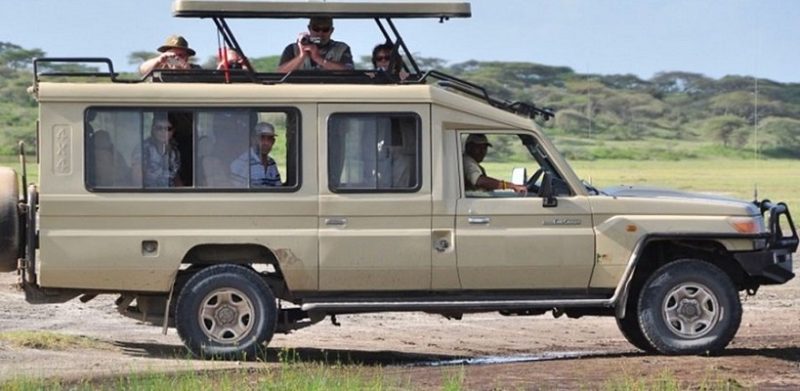 Car rental with driver guide in East Africa Uganda, Kenya, Tanzania, Rwanda,