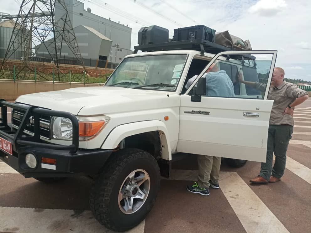 Self Drive Uganda car rental, long term, rooftop tent, camping gear with rooftop tent, one way, Land cruisers in Uganda, Kenya, Tanzania, Rwanda, Burundi, East Africa