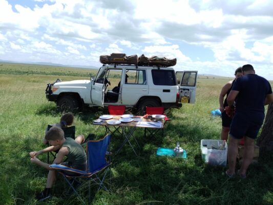 Land cruiser LX with 2 rooftop tents and camping gear in East africa, Uganda, Rwanda, Kenya, Tanzania, one way car rental, long term, self drive camping safaris & roadtrips