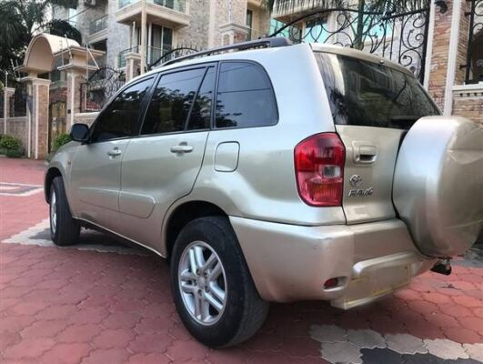 Toyota Rav4 for East Africa car rental and self drive East Africa Uganda, Kenya, Tanzania, Rwanda, Burundi